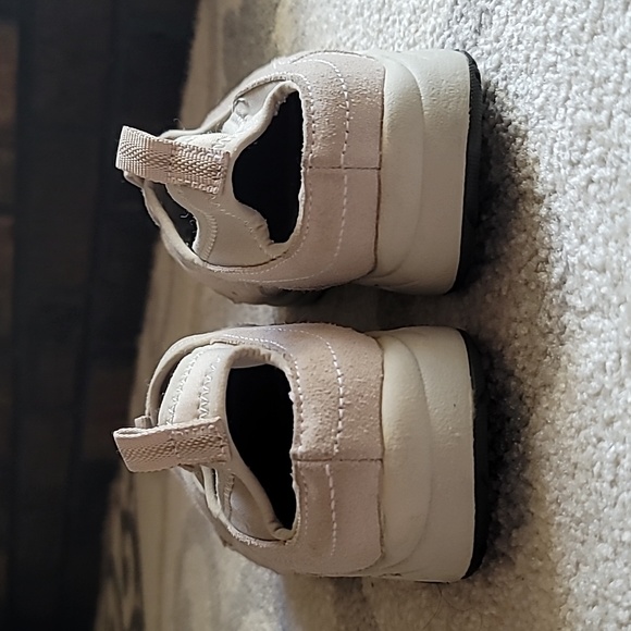 Easy Spirit 10B Treasured slip on leather textile tan athleisure neutral comfy - Picture 2 of 10